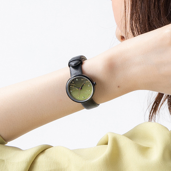 蛍丸モデル 腕時計 15,180円(税込)（C）2015 EXNOA LLC/Nitroplus