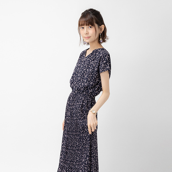 包丁藤四郎モデル 腕時計 15,180円(税込)（C）2015 EXNOA LLC/Nitroplus