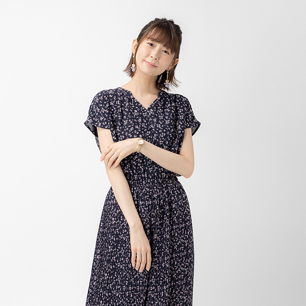 包丁藤四郎モデル 腕時計 15,180円(税込)（C）2015 EXNOA LLC/Nitroplus