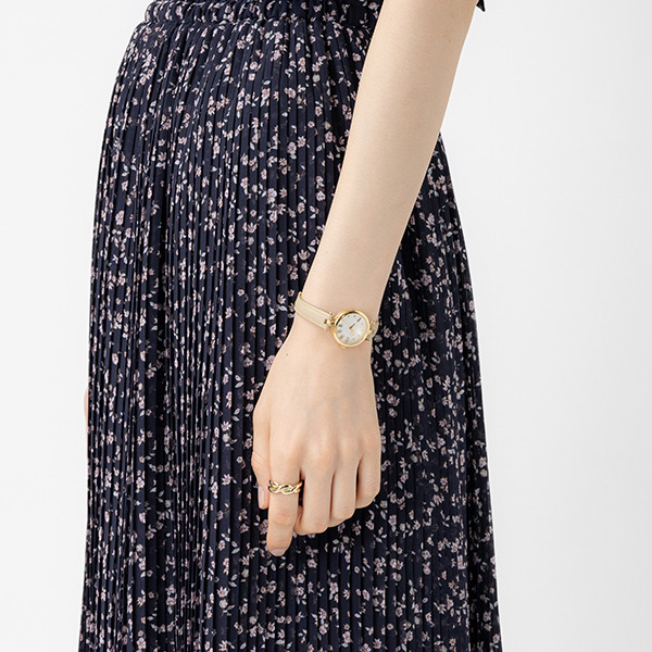 包丁藤四郎モデル 腕時計 15,180円(税込)（C）2015 EXNOA LLC/Nitroplus