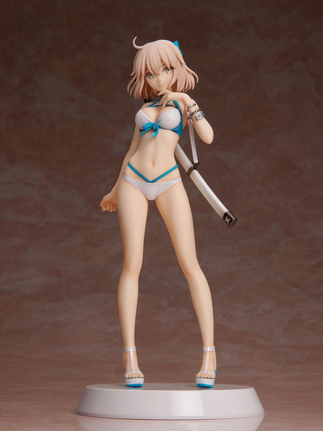 「アサシン/沖田総司[Summer Queens] 完成品フィギュア」12,100円（税込）（C）TYPE-MOON / FGO PROJECT