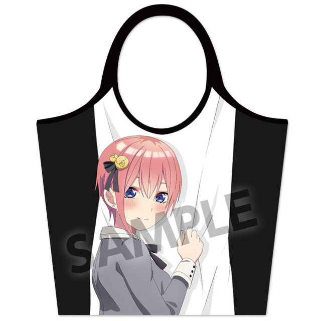 「五等分の花嫁∬ 描き下ろし抱きつかれトートバッグ」各4,400円（税込）（C）春場ねぎ・講談社／「五等分の花嫁∬」製作委員会
