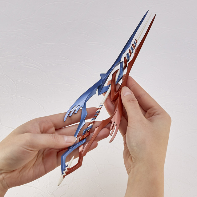 「EV-EX　エヴァンゲリオン初号機＆エヴァンゲリオン第13号機+ガイウスの槍」18,000円（税抜）（C）カラー