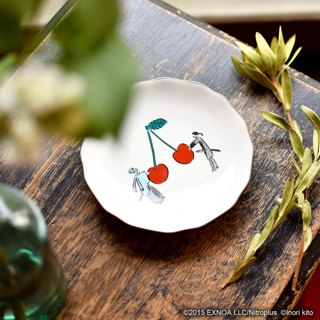 花型皿 加州清光・大和守安定 2,310円（税込）(C)2015 EXNOA LLC/Nitroplus