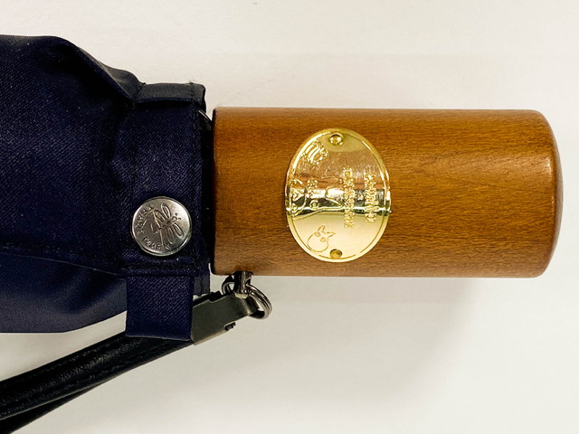 「トトロの雨傘 -折りたたみ-」15,400円（税込）（C）Studio Ghibli