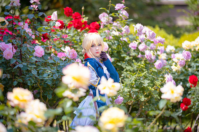 『ヴァイオレット・エヴァーガーデン』ヴァイオレット／モデル：クララ、撮影：乃木章