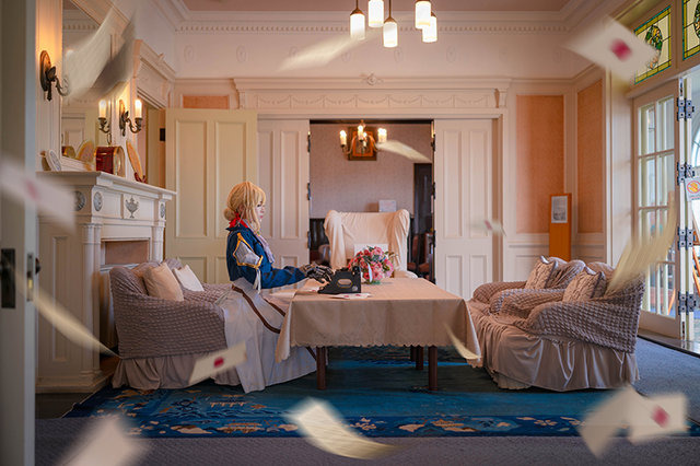 『ヴァイオレット・エヴァーガーデン』ヴァイオレット／モデル：クララ、撮影：乃木章