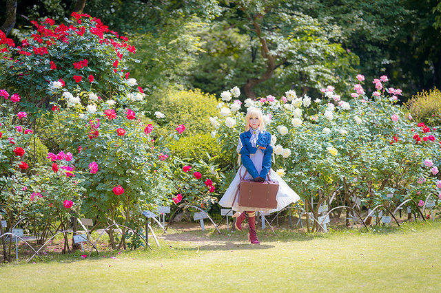 『ヴァイオレット・エヴァーガーデン』ヴァイオレット／モデル：クララ、撮影：乃木章