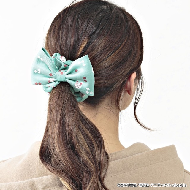 ジャカードリボンシュシュ／価格：各1,540円（税込）（C）吾峠呼世晴／集英社・アニプレックス・ufotable