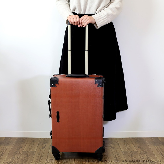 「キャリーケース」27,500円（税込）（C）吾峠呼世晴／集英社・アニプレックス・ufotable