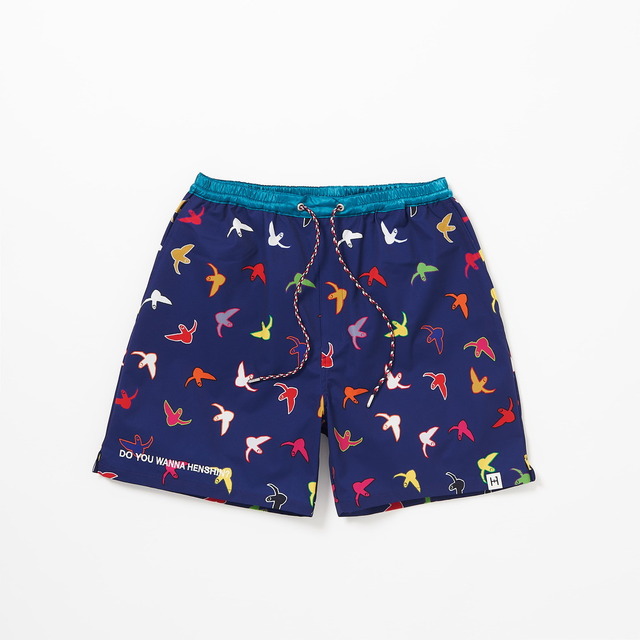 「マーク・ゴンザレスコラボレーションハーフパンツ｜HENSHIN by KAMEN RIDER」13,200円(税込)(C)石森プロ・東映(C)石森プロ・テレビ朝日・ADK EM・東映