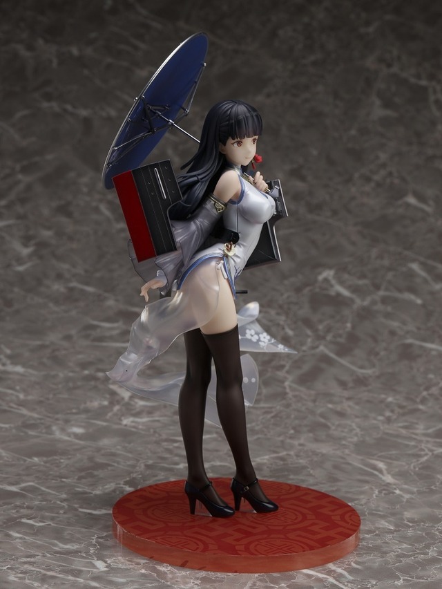 逸仙（イーシェン） 1/7 スケールフィギュア22,880円（税込）（C）2017 Manjuu Co., Ltd. & Yongshi Co., Ltd. （C）2017 Yostar, Inc. All Rights Reserved.