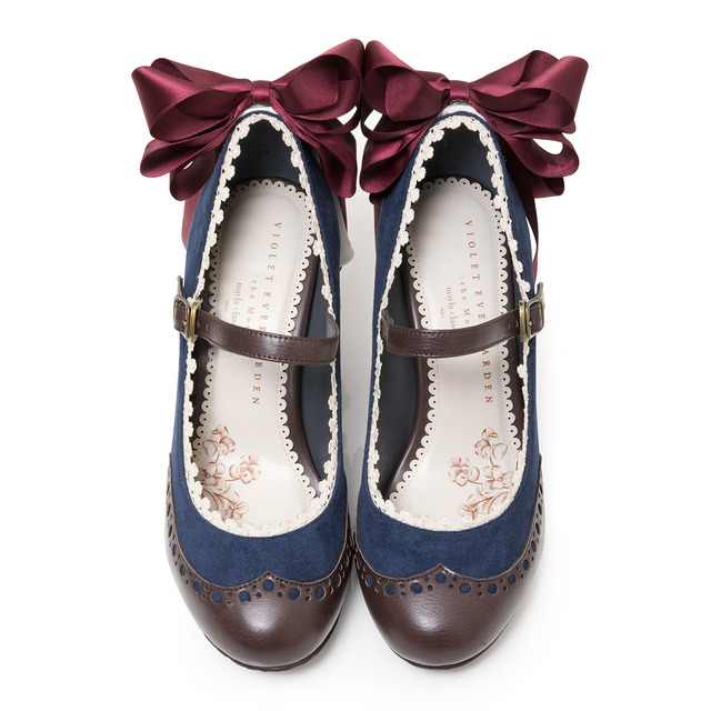 「mayla classic Violet Evergarden - マイラクラシック ヴァイオレット・エヴァーガーデン -」（C）暁佳奈・京都アニメーション／ヴァイオレット・エヴァーガーデン製作委員会