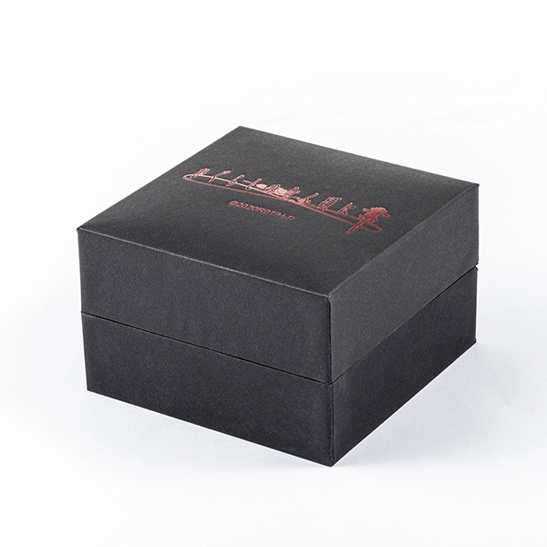 『ひぐらしのなく頃に業』コラボアイテム「古手梨花 モデル」（C）2020竜騎士07／ひぐらしのなく頃に製作委員会