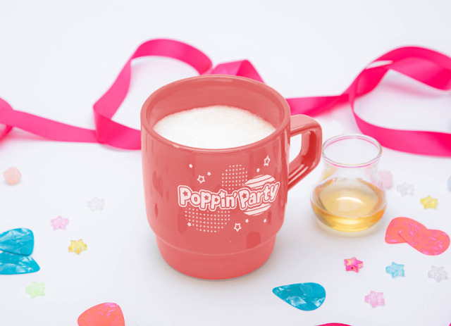 「バンドリ！ ガールズバンドパーティ！カフェ 2021」まりなさんからの応援 ハニーラテ（C）BanG Dream! Project（C）Craft Egg Inc.（C）bushiroad All Rights Reserved.