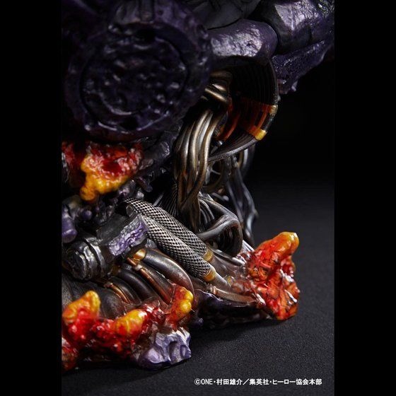 「ワンパンマン　ワンダーフィギュア　サイタマ」93,500円（税込）（C）ONE・村田雄介／集英社・ヒーロー協会本部