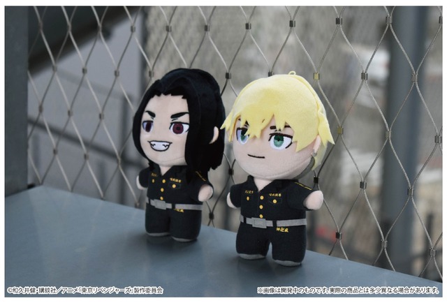 「東京リベンジャーズ きゃらこれすたんどーる」各2,860円（税込）（C）和久井健・講談社／アニメ「東京リベンジャーズ」製作委員会