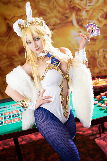 水着獅子王／モデル：さんま（@nrkBz）、撮影：Shara（@sugasugamomiage）