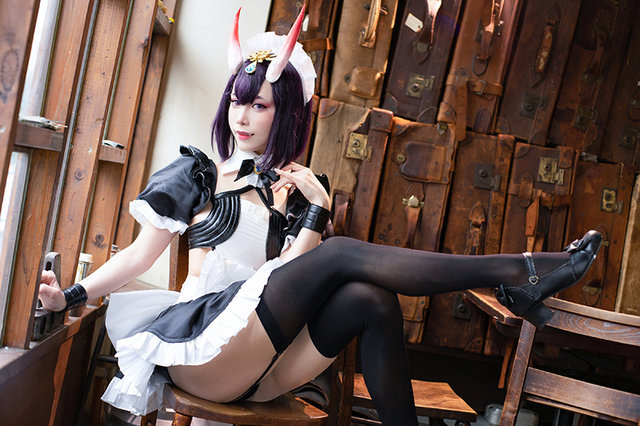 酒呑童子（メイド）／モデル：箱ネコ（@hakonyanya）