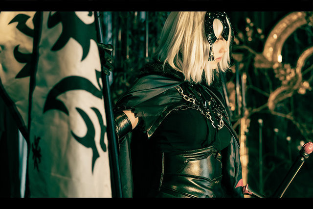 ジャンヌ・ダルク〔オルタ〕／モデル：ねぎこ（@Luxaky920）、撮影：メイジ（@Mage_Industry）