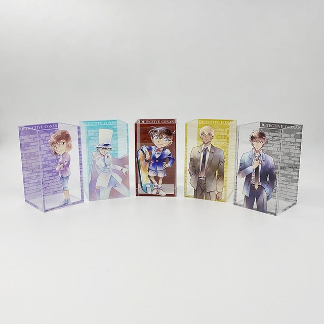 『名探偵コナン』アクリルペンスタンド1,430円（税込）クリアファイル440円（税込）（C）青山剛昌/小学館・読売テレビ・TMS 1996