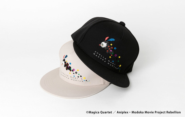 「魔法少女まどか☆マギカ × CA4LA 総柄キャップ 10th ver.」9,350円（税込)（C）Magica Quartet／Aniplex・Modoka Partners・MBS（C）Magica Quartet／Aniplex・Modoka Movie Project Rebellion
