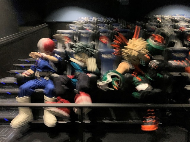 『僕のヒーローアカデミア THE MOVIE ワールド ヒーローズ ミッション』4D WORLD SMASH上映 デクくん・爆豪くん・轟くん（C）2021「僕のヒーローアカデミア THE MOVIE」製作委員会（C）堀越耕平／集英社