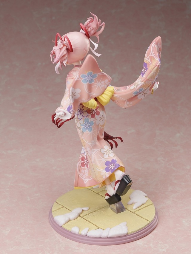 「『マギアレコード 魔法少女まどか☆マギカ外伝』鹿目まどか 晴着ver. 1/7スケールフィギュア」19580円（税込）（C）Magica Quartet/Aniplex・Magia Record Partners