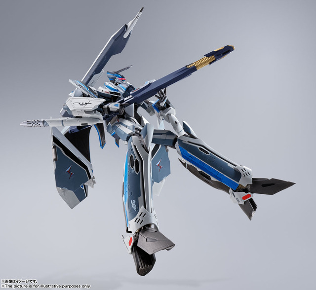 「DX超合金 初回限定版 VF-31AX カイロスプラス（ハヤテ・インメルマン機）」23,000円（税別）（C）創通・サンライズ