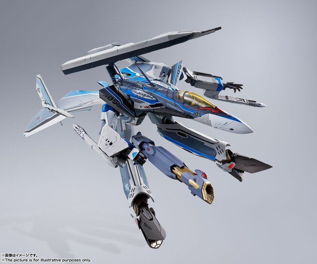 「DX超合金 初回限定版 VF-31AX カイロスプラス（ハヤテ・インメルマン機）」23,000円（税別）（C）創通・サンライズ