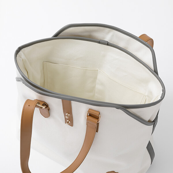 「『夏目友人帳』バッグ 16,500円（税込）」（C）緑川ゆき・白泉社／「夏目友人帳」製作委員会