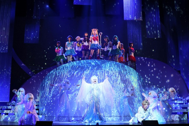 『ミュージカル「美少女戦士セーラームーン」かぐや姫の恋人』ゲネプロ舞台写真（C）武内直子・PNP／ミュージカル「美少女戦士セーラームーン」製作委員会2021