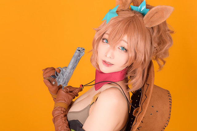 タイキシャトル／モデル：巴くずこ（@ygodm2）、撮影：てって（@tokotekutatta）