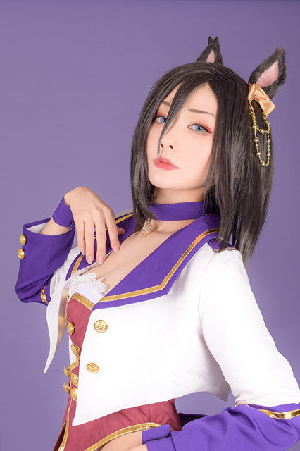 エアグルーヴ／モデル：巴くずこ（@ygodm2）、撮影：てって（@tokotekutatta）