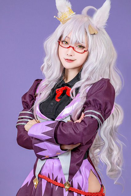 ビワハヤヒデ／モデル：巴くずこ（@ygodm2）、撮影：成瀬 成（@nrs_se）