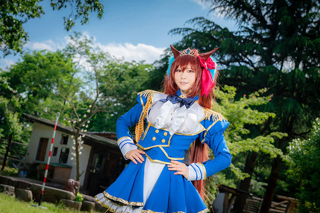 ダイワスカーレット／モデル：ねぎとろ（@negi_toro_da）、撮影：Jon（@Jon1569）