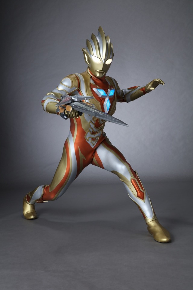 『ウルトラマントリガー』ウルトラマントリガー グリッタートリガーエタニティ(C)円谷プロ (C)ウルトラマントリガー製作委員会・テレビ東京