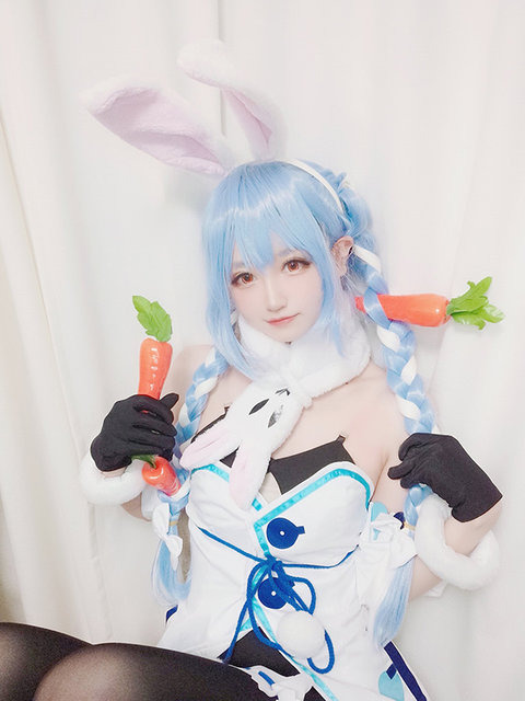 兎田ぺこら／千阳（ちよ）