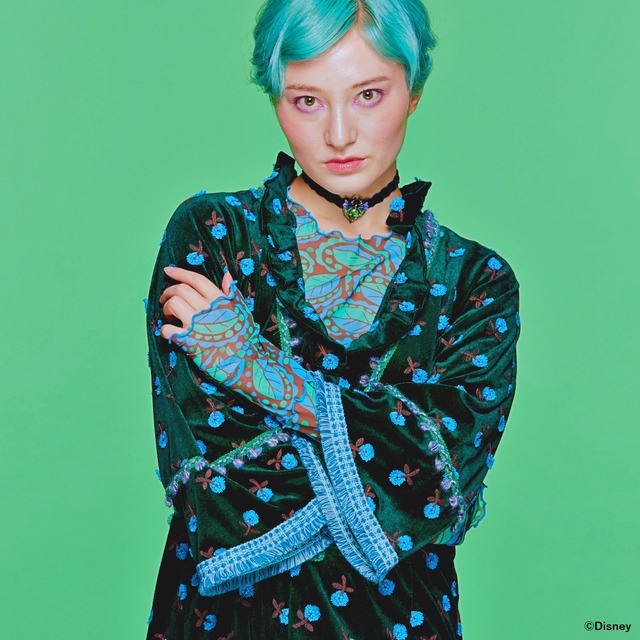 『ディズニー ツイステッドワンダーランド』　ANNA SUI　チョーカーネックレス (C)Disney