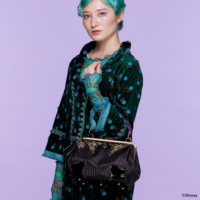『ディズニー ツイステッドワンダーランド』　ANNA SUI　バッグ (C)Disney