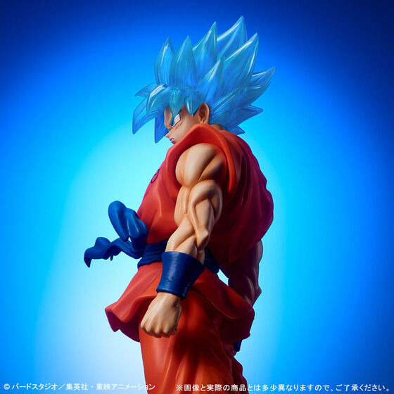 「ギガンティックシリーズ　孫悟空（スーパーサイヤ人ゴッドスーパーサイヤ人）クリアVer.」14,300円（税込）（C）バードスタジオ／集英社・フジテレビ・東映アニメーション