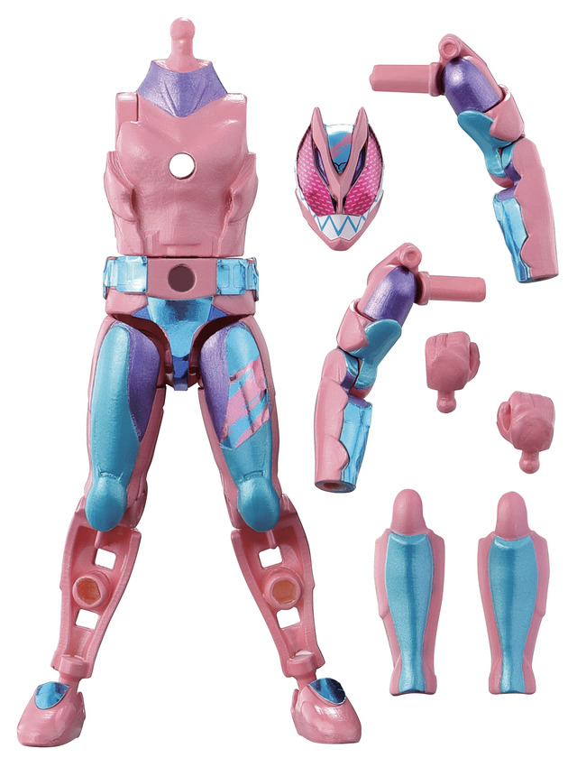 装動 仮面ライダーリバイス by1 ＆ 装動 仮面ライダーセイバー ＆ 装動 仮面ライダーゼロワン(C) 2021 石森プロ・テレビ朝日・ADK EM・東映