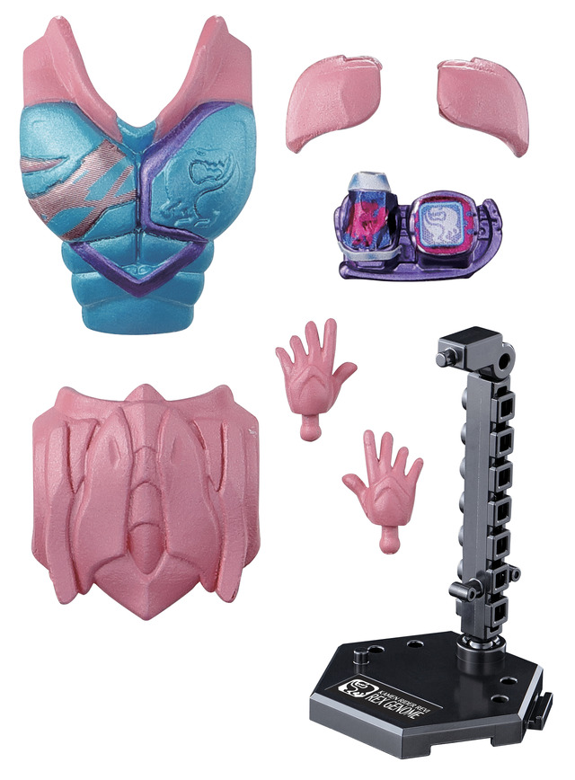 装動 仮面ライダーリバイス by1 ＆ 装動 仮面ライダーセイバー ＆ 装動 仮面ライダーゼロワン(C) 2021 石森プロ・テレビ朝日・ADK EM・東映