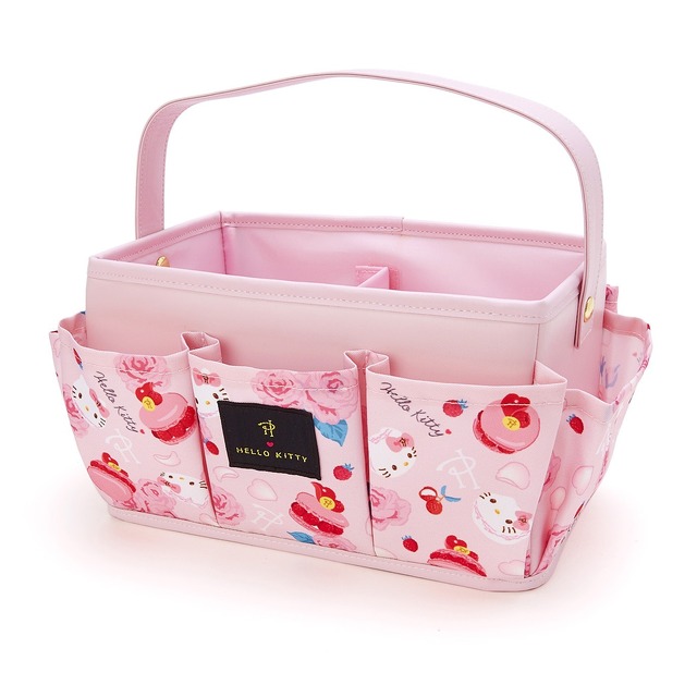 「ハローキティ×ピエール･エルメ コラボデザインシリーズ」コスメバスケット 3080円（税込）（C）’21 SANRIO 著作（株）サンリオ