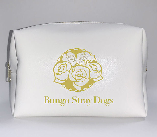 「文豪ストレイドッグス 迷ヰ犬達ノ宴 其ノ参」ポーチ(C)朝霧カフカ・春河35/ＫＡＤＯＫＡＷＡ/2019文豪ストレイドッグス製作委員会(C)朝霧カフカ・かないねこ・春河35／ＫＡＤＯＫＡＷＡ／文豪ストレイドッグス わん！製作委員会