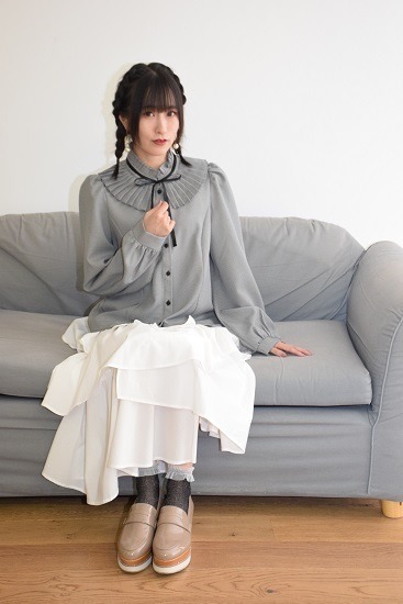 長名なじみ役・村川梨衣