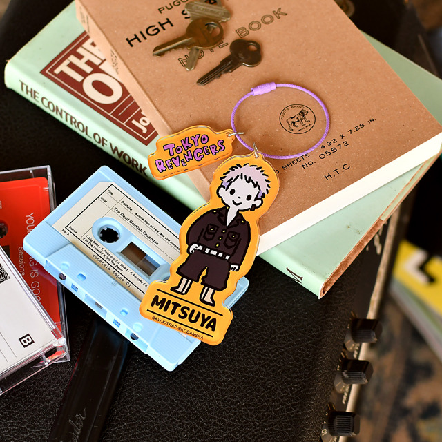 「東京リベンジャーズ　ビィズニィズ」ビッグアクリルキーホルダー（C)和久井健・講談社／アニメ「東京リベンジャーズ」製作委員会