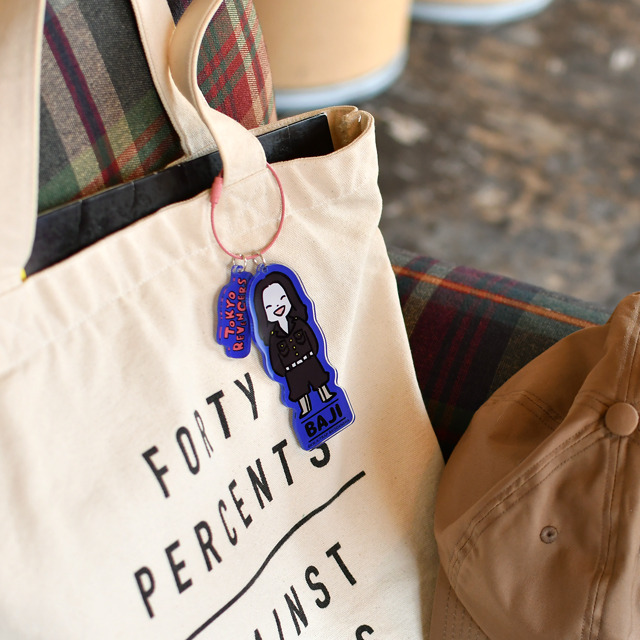 「東京リベンジャーズ　ビィズニィズ」ビッグアクリルキーホルダー（C)和久井健・講談社／アニメ「東京リベンジャーズ」製作委員会