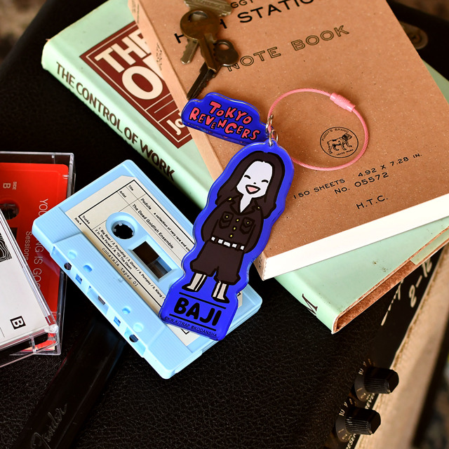 「東京リベンジャーズ　ビィズニィズ」ビッグアクリルキーホルダー（C)和久井健・講談社／アニメ「東京リベンジャーズ」製作委員会