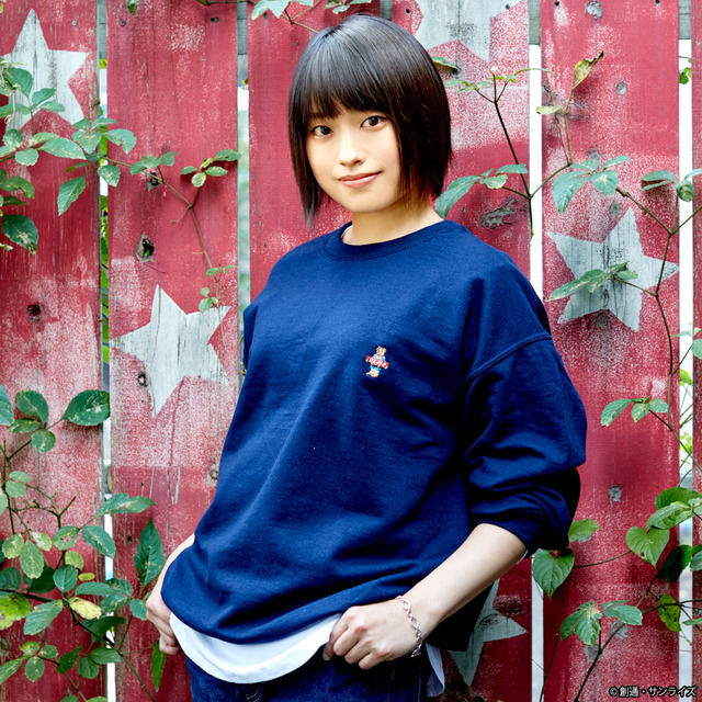 「STRICT-G ROSTER BEAR『機動戦士ガンダム』裏起毛トレーナー」6,380円（税込）（C）創通・サンライズ